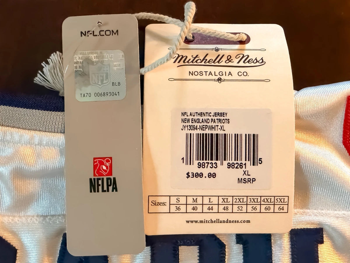 Tom Brady & Rob Gronkowski — Signed Super Bowl inscription jerseys