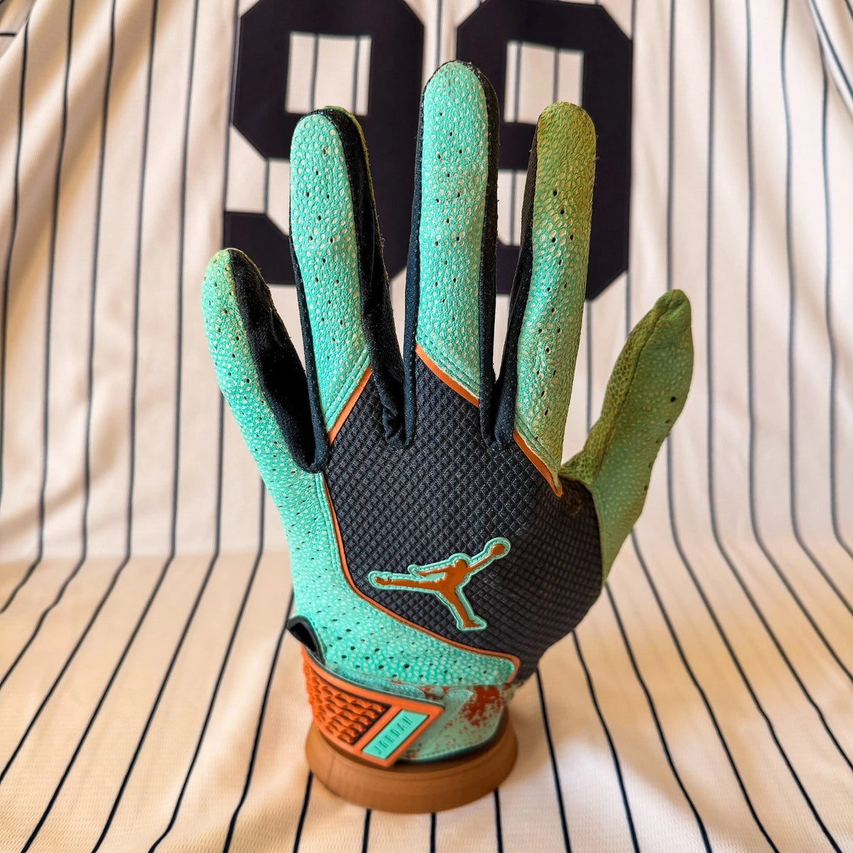 Aaron Judge — 2025 signed game-used teal Jordan glove